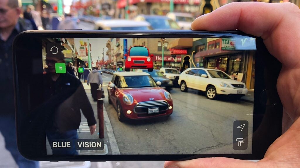 Blue Vision Labs umožňuje zdieľanie rozšírenej reality pomocou smartfónov. To je dôležité napríklad pre navigáciu, ride-sharingové firmy, ako sú Lyft či Uberm alebo pre rozvoj samojazdiacich áut.