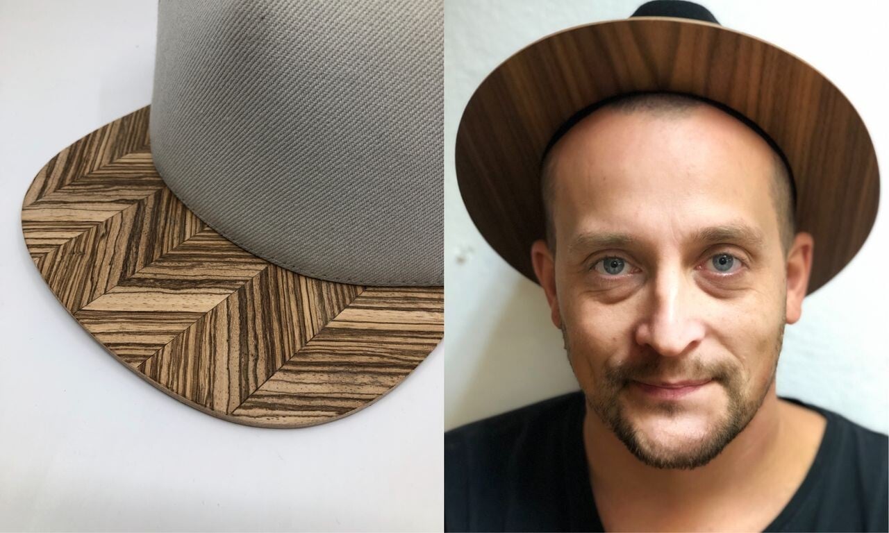 Aleš Rauš si v roku 2004 zlomil chrbticu a utrpel úraz miechy. Napriek tomu sa pustil do biznisu a založil značku Chateee, ktorej základom je čapica s dreveným šiltom.
