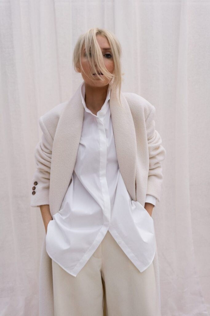 Michaela Babuskova v jednom zo svojich minimalistických outfitov. 