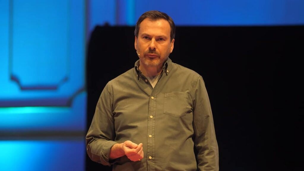 Simon Anholt, politika, Slovensko, lepší svet, Ted Talk, Forbes