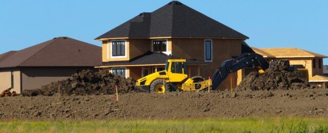 Rada č. 13: Ceny materiálov rastú. Kedy je najvhodnejší čas na stavbu domu?